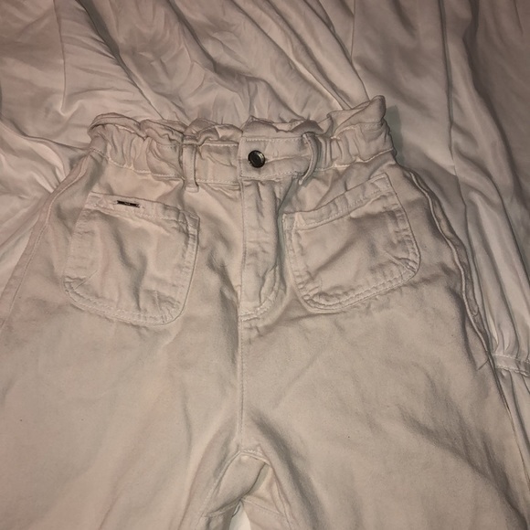 Scrunched waist wide legged cream denim pants ! - Picture 2 of 3